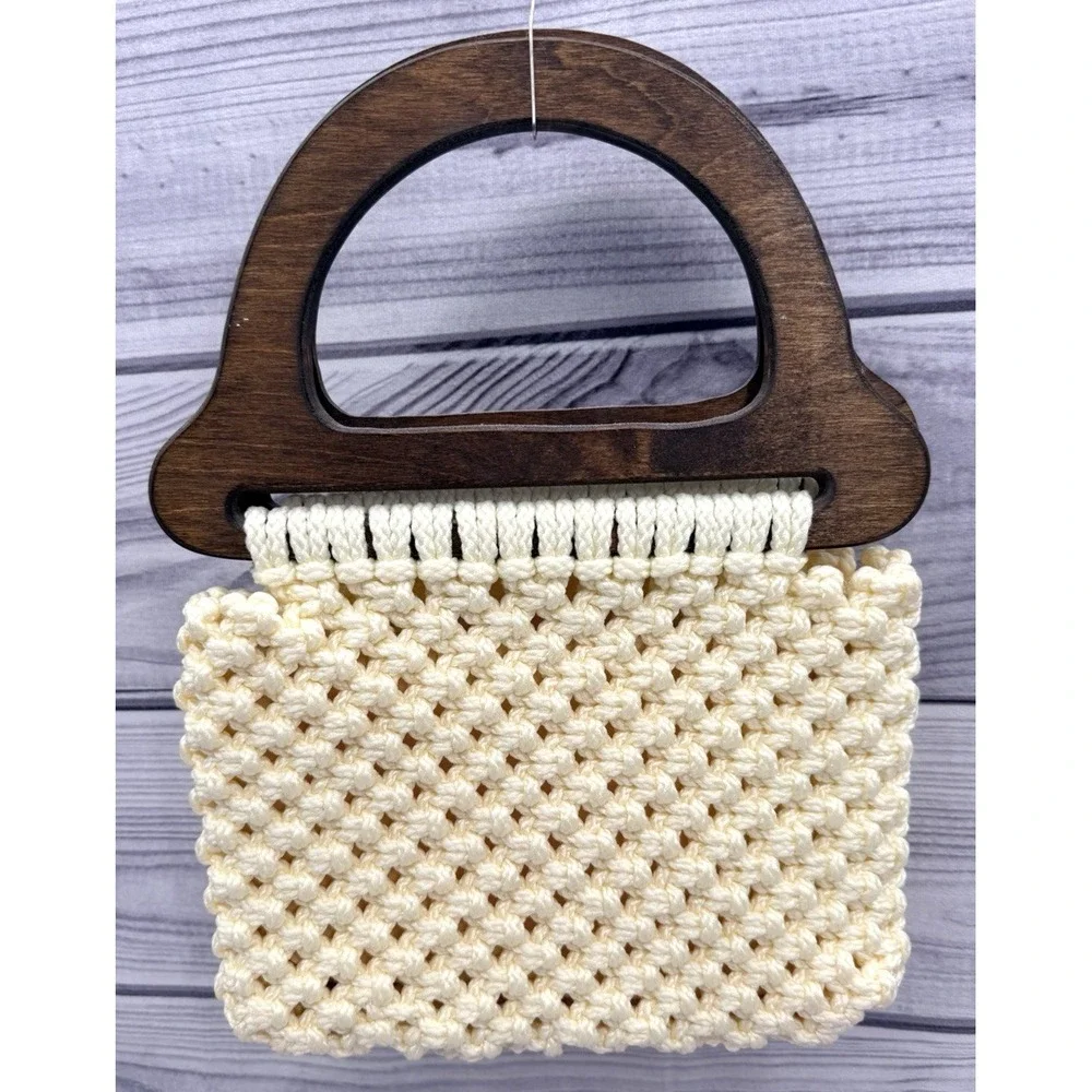N/A vintage cream